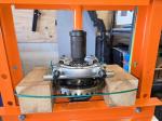 Basic but effective hydraulic press 5