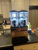Alright Machine -> Design Flaw + the Other VEVOR Slush Machine Design is Better 4