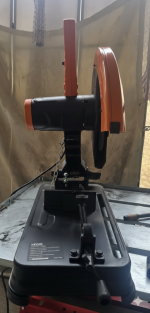 Bad quality saw, don't buy it! 1