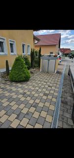 Dienstleistungen  5