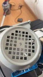 À l’ouverture du carton, machine endommagé 2