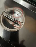 Couvercle endommagé  3