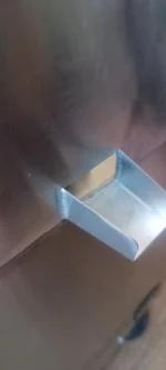 Acabamento grosseiro e montagem desleixada 3
