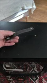 Broke immediately when lifted 1