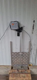 Automatic chiken coop doors 5