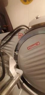Check slicer immediately after taling delivery and be very careful 1
