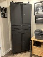 Nice cabinet once assembled. 4