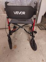 Schnelle Lieferung allerdings fehlt die abgebildete Tache am Rollator 3