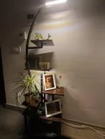 Nice stand, poor lights 4
