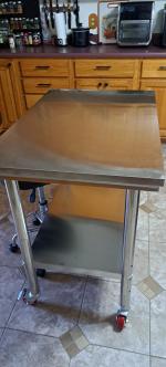 Convenient prep table  4