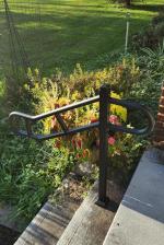A Good Handrail Solution  5